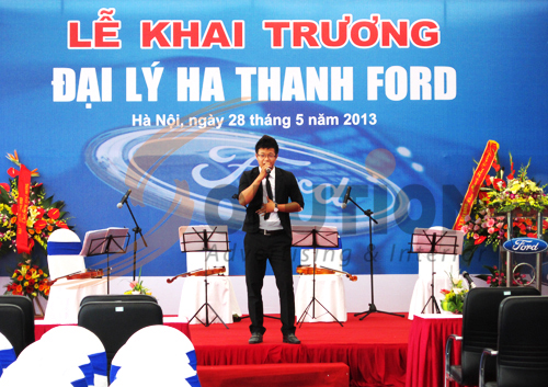 Tổ chức sự kiện lễ khai trương đại lý Hà Thành Ford, biểu diễn ca nhạc (2)